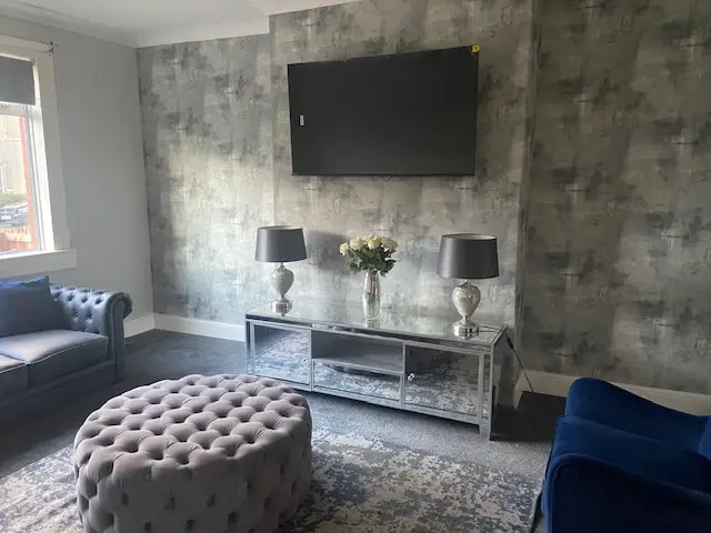 Large 3 Bedroom - Renfrew 