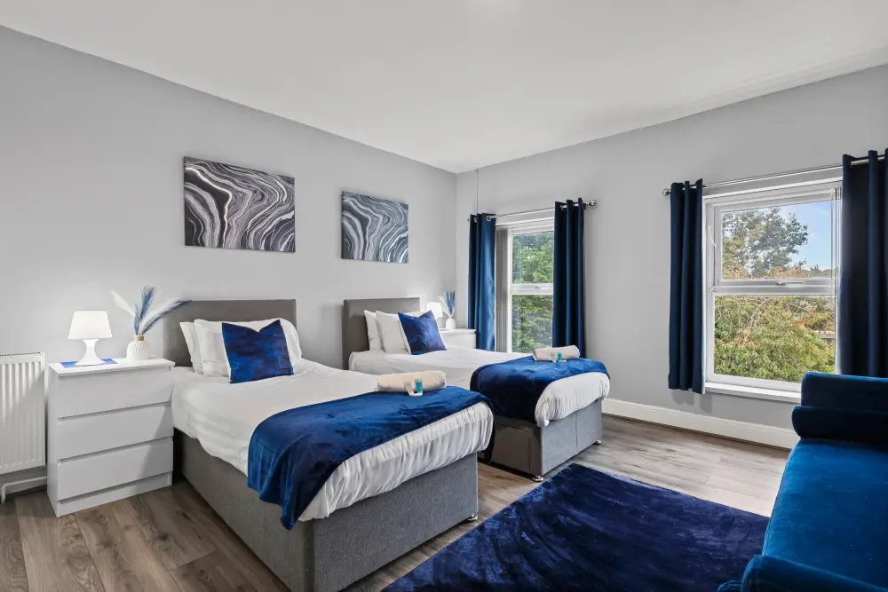 Perfect Family Getaway | 6 Bedroom Spacious Home | WiFi