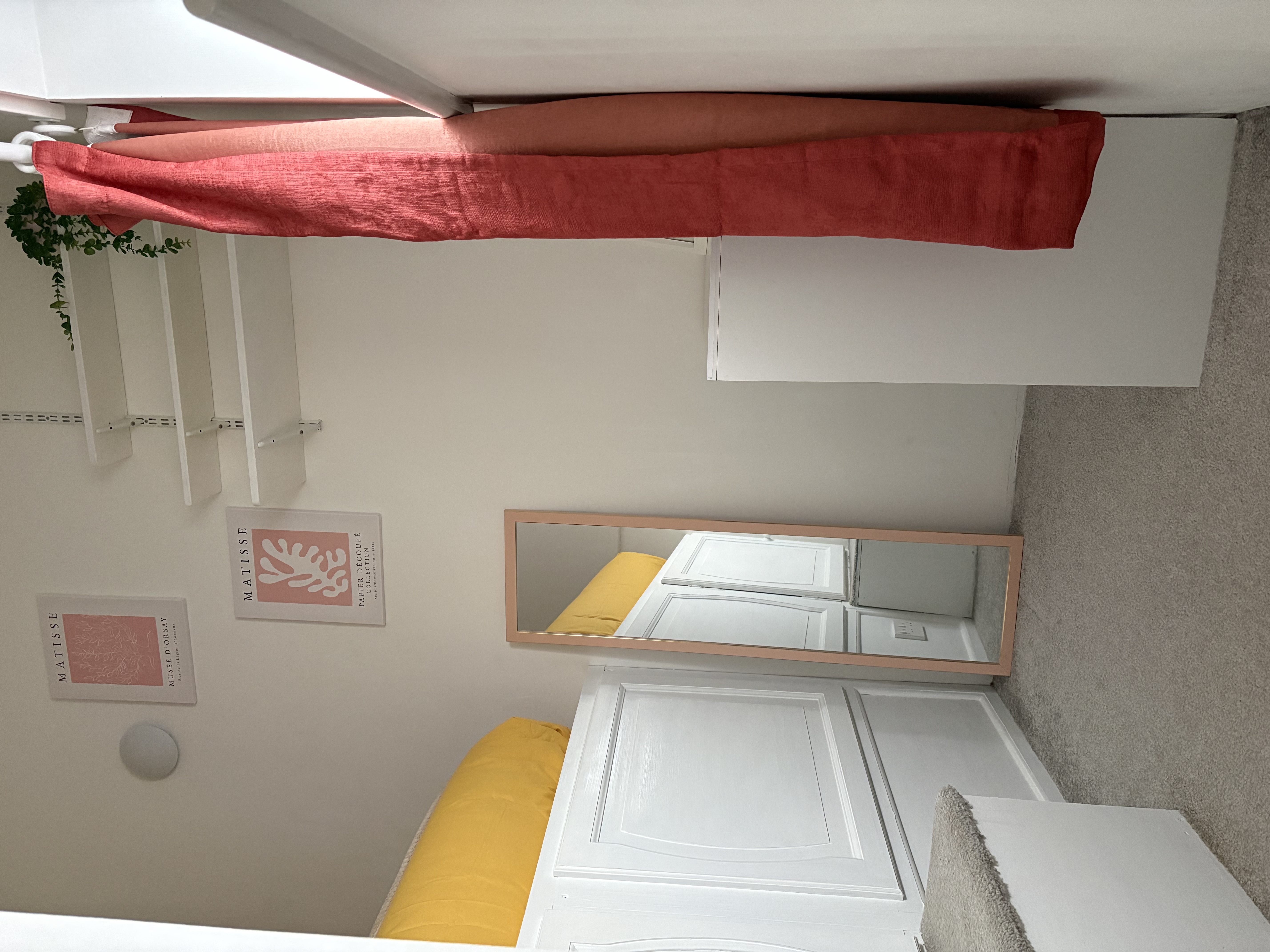 Charming 1 bedroom+mezzanine with allocated parking  