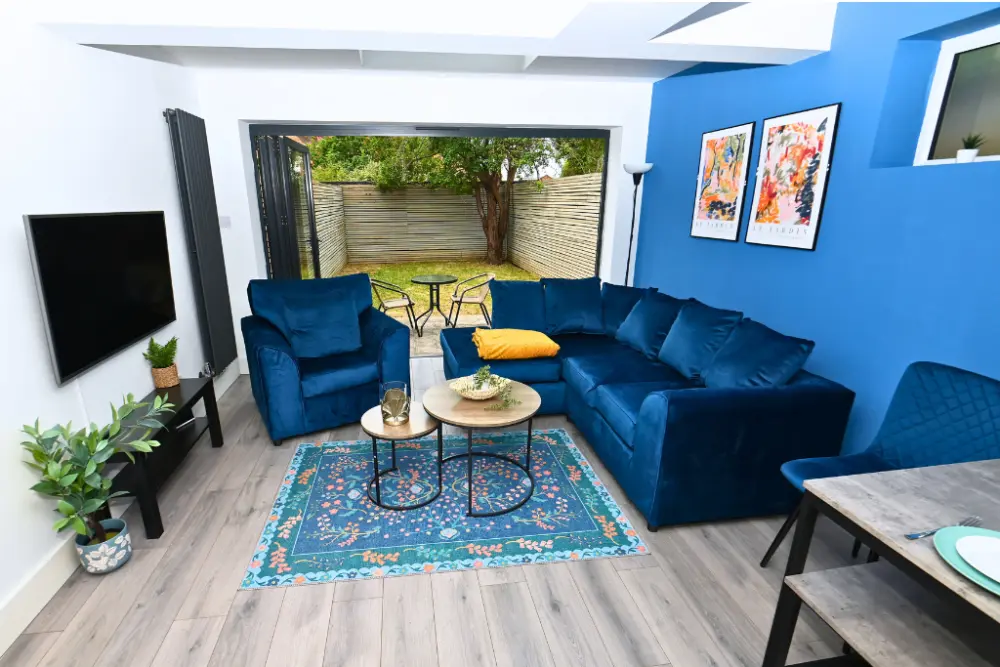 Spacious Family-Friendly 5 Bed Home | WiFi | Parking | Netflix 