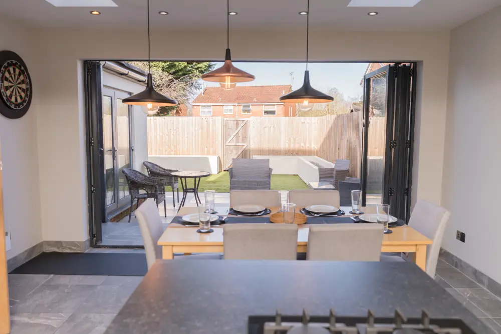 Contractors Insurance stay Sleeps 6 Parking Wi-Fi
