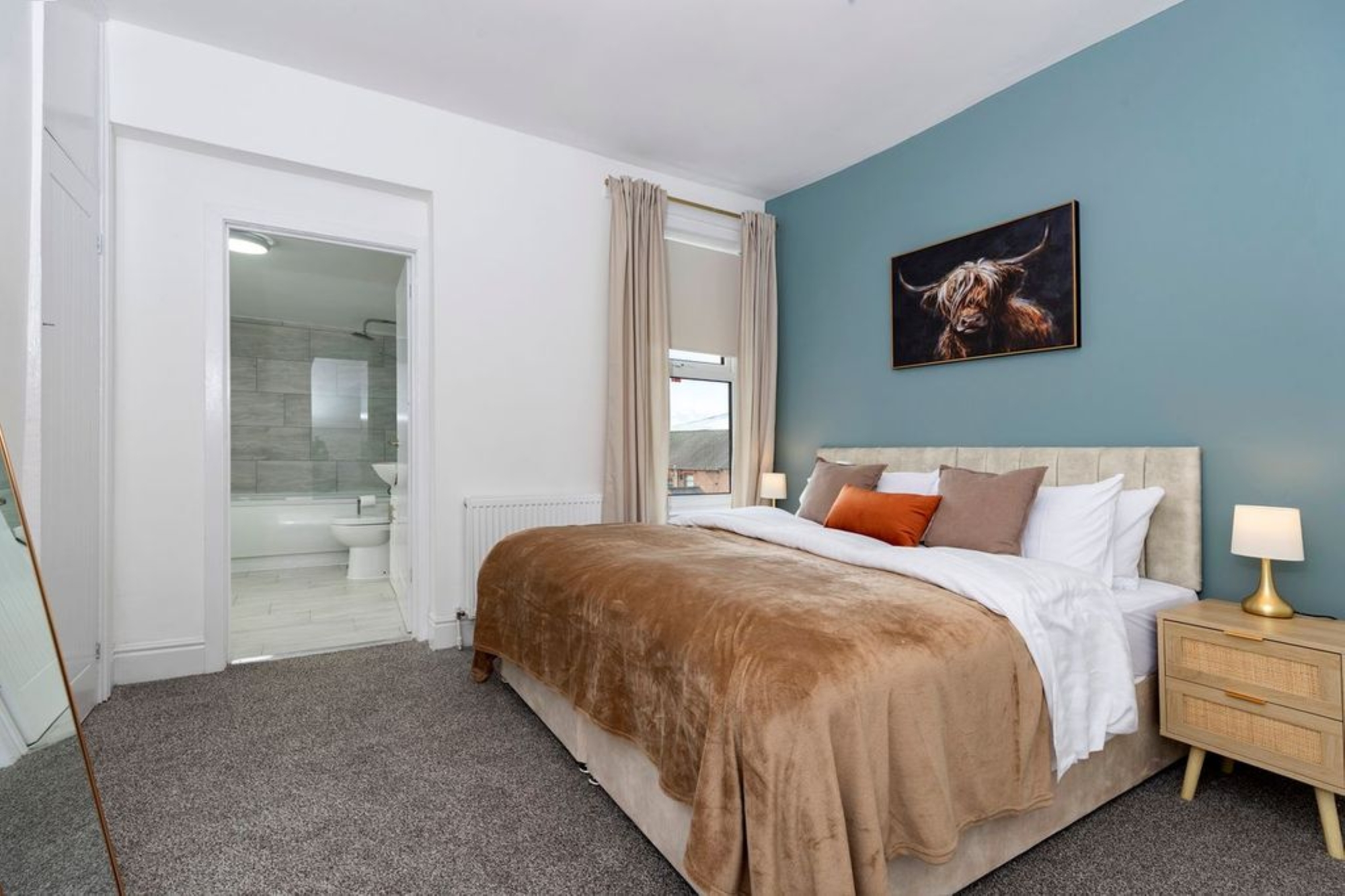 Spacious 5BR Home Perfect for Contractors