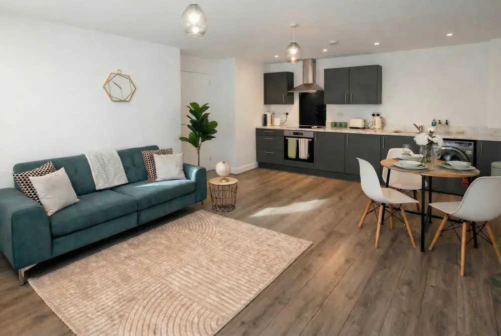 STILL | QUEEN’S COURT -Brand New, Calm, Elegant Stay with Parking